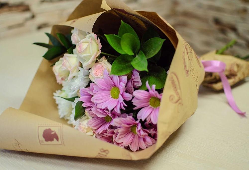 Букет цветов из: Розы и Хризантемы в Верхнебаканский