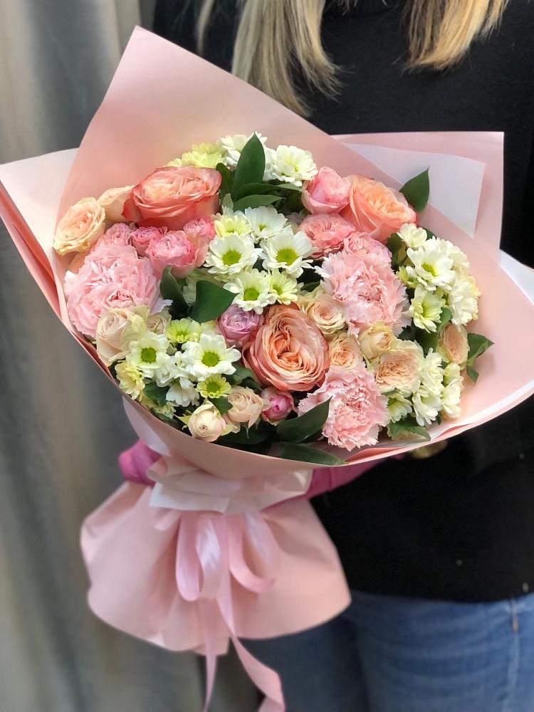 Букет цветов из: Гвоздики, Розы и Хризантемы в Верхнебаканский