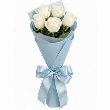 Букет 5 Белых роз Проуд в Верхнебаканский