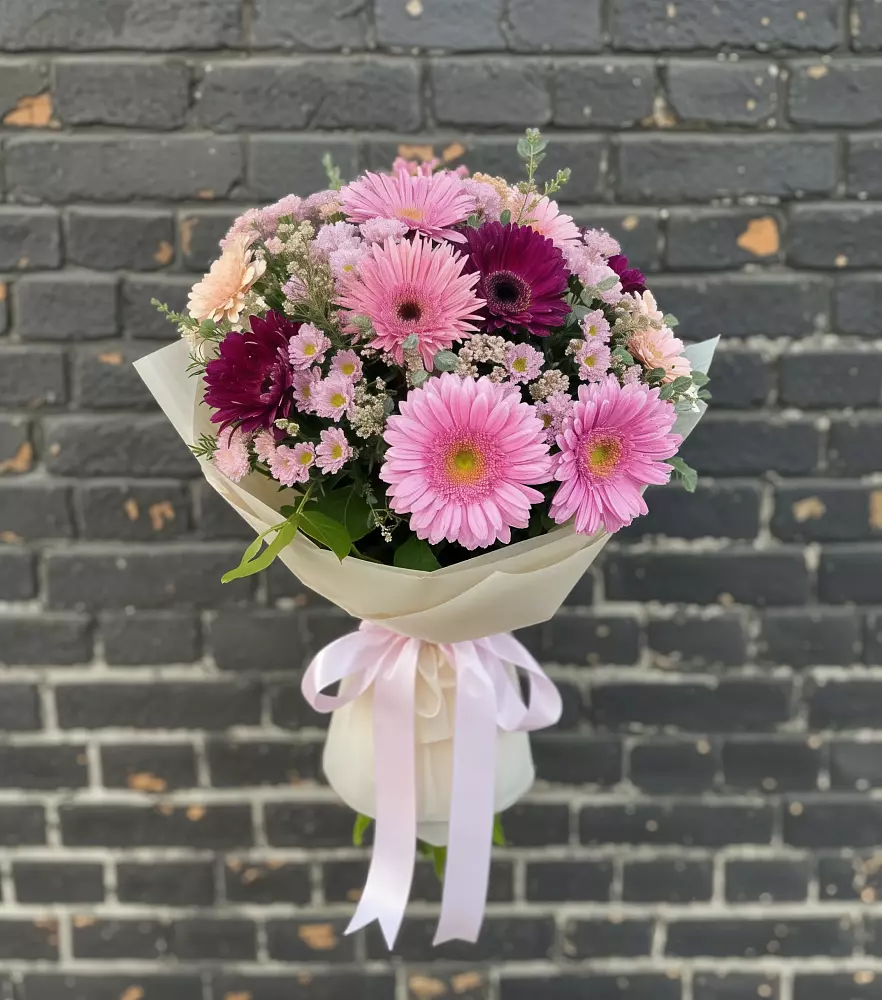 Букет цветов из: Герберы и Хризантемы в Верхнебаканский