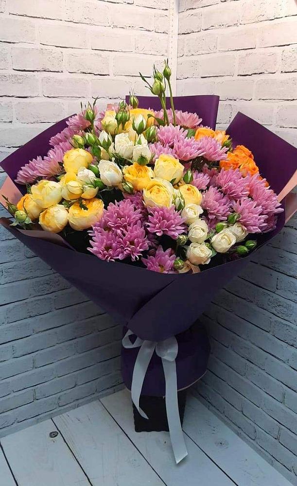 Букет цветов из: Хризантемы и Розы в Верхнебаканский