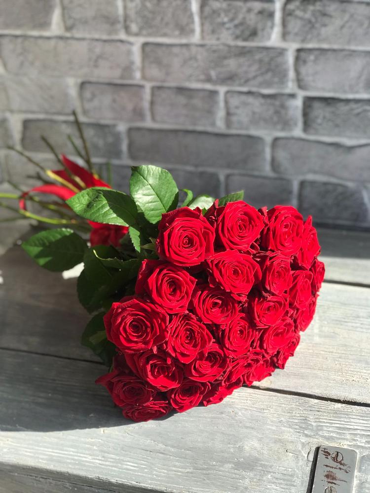 Букет Красные розы Фридом в Верхнебаканский