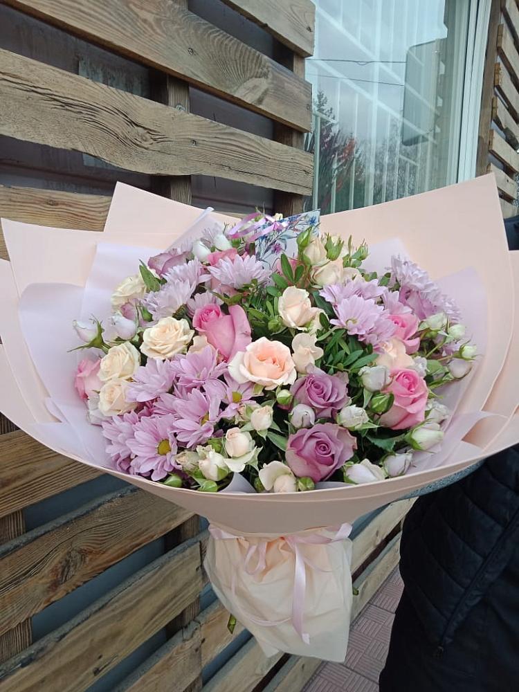 Букет цветов из: Розы и Хризантемы в Верхнебаканский