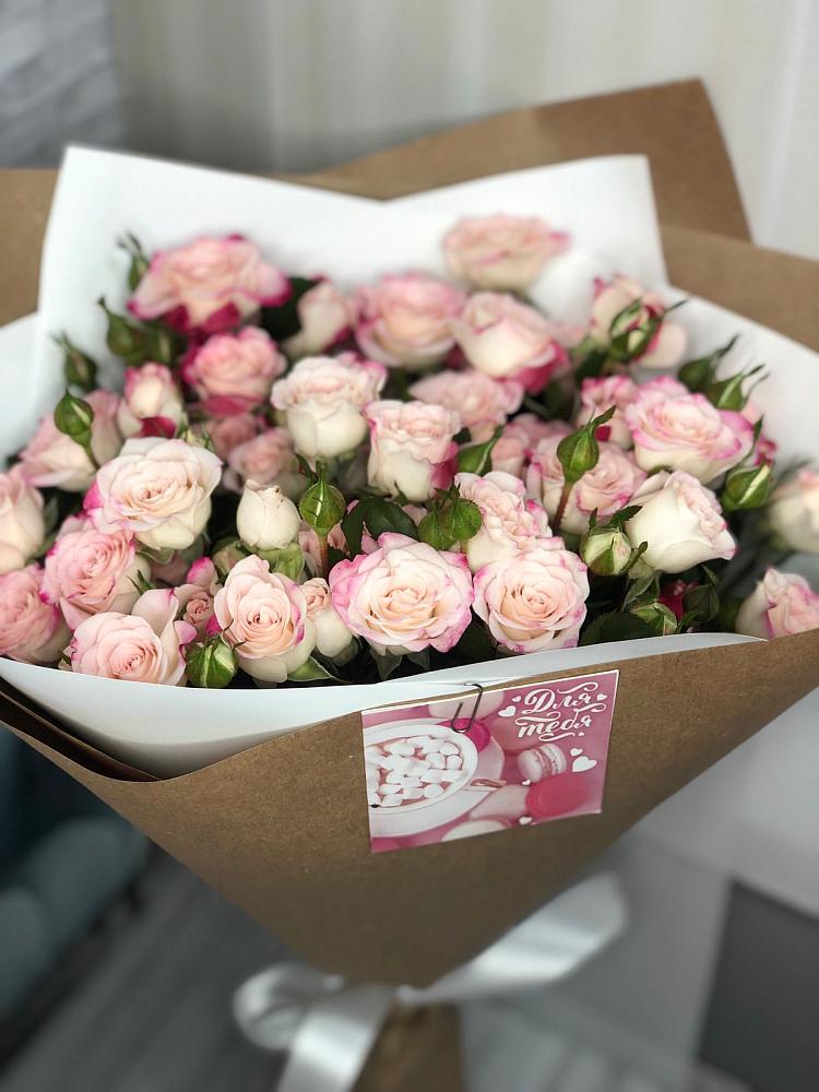 Букет цветов из: Розы в Верхнебаканский