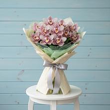 Букет цветов из:  Орхидеи и Розы в Верхнебаканский