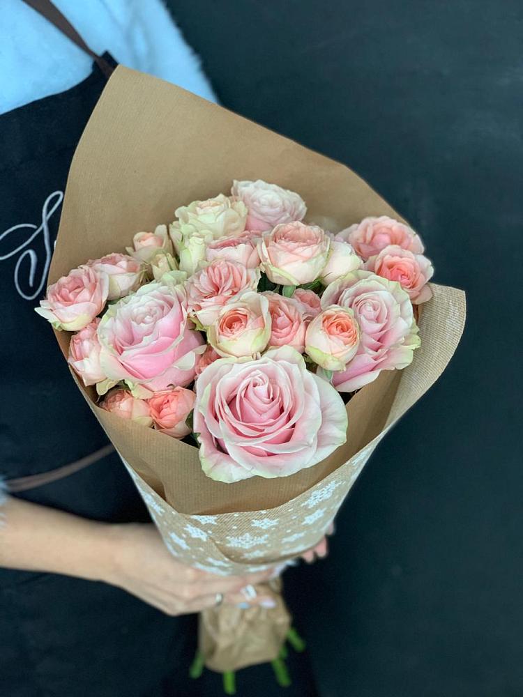 Букет цветов из: Хризантемы и Розы в Верхнебаканский