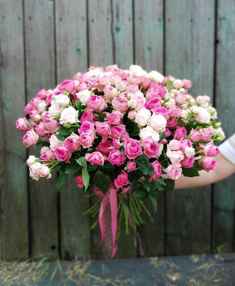 Букет Розовые кустовые розы Натали и Лав Лидия в Верхнебаканский