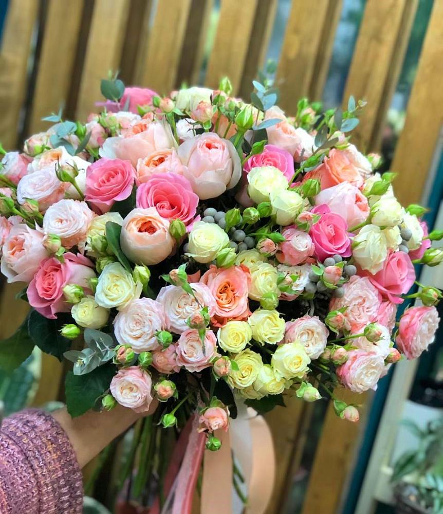 Букет цветов из: Розы в Верхнебаканский