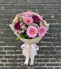 Букет цветов из:  Герберы и Хризантемы #REPLACE_PRED# Верхнебаканский